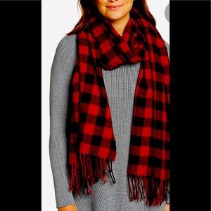 Eddie Bauer Classic Red and Black Checkered Scarf